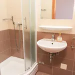 بيت شباب Hi