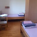 Hi بيت شباب زادار